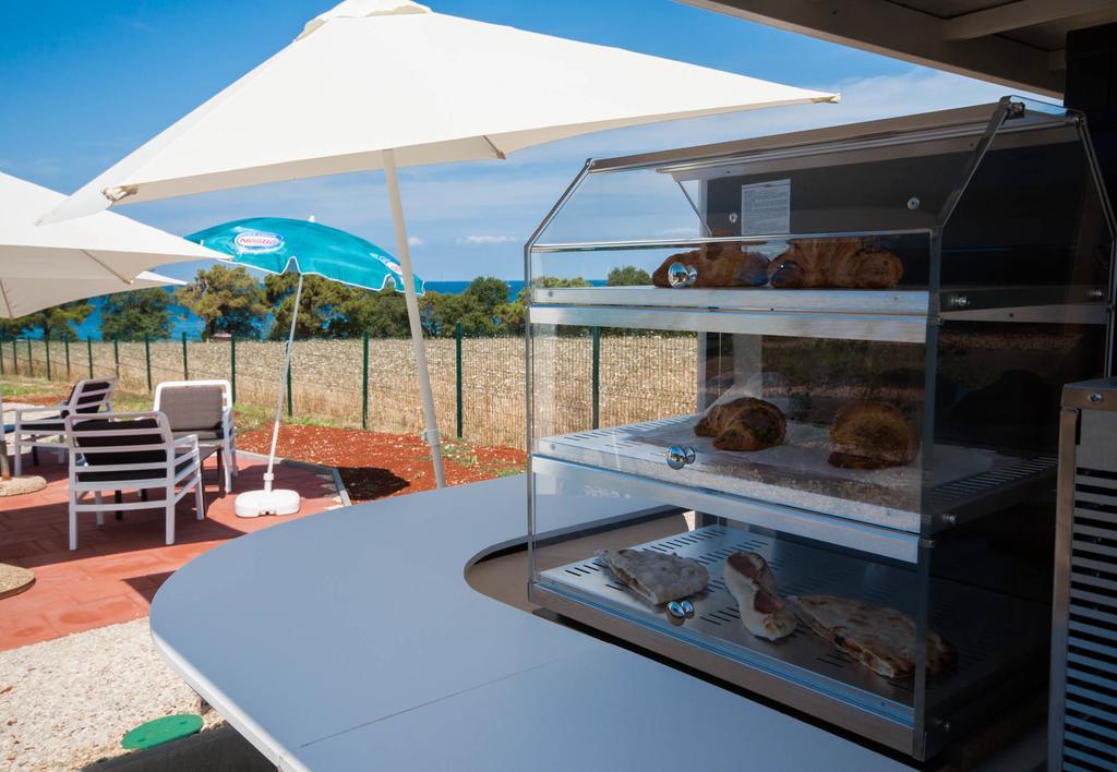 Camping Adria Mobile Homes In Camping Kastanija Novigrad Istria Eksteriør billede