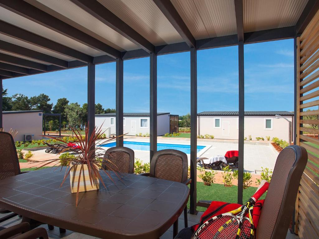 Camping Adria Mobile Homes In Camping Kastanija Novigrad Istria Eksteriør billede