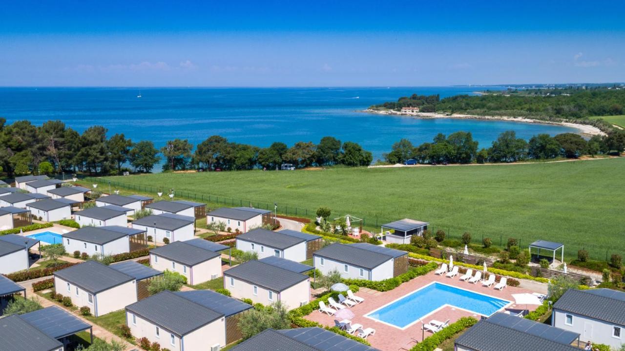Camping Adria Mobile Homes In Camping Kastanija Novigrad Istria Eksteriør billede